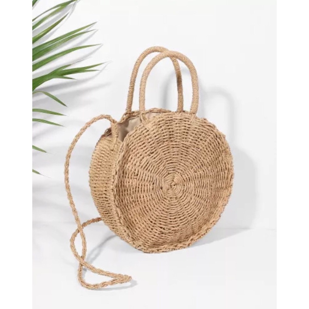 LAST ONE! 🔥 Round straw crossbody bag